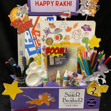 Tom & Jerry-themed hamper