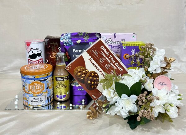 The Mirror Confectionery Tray